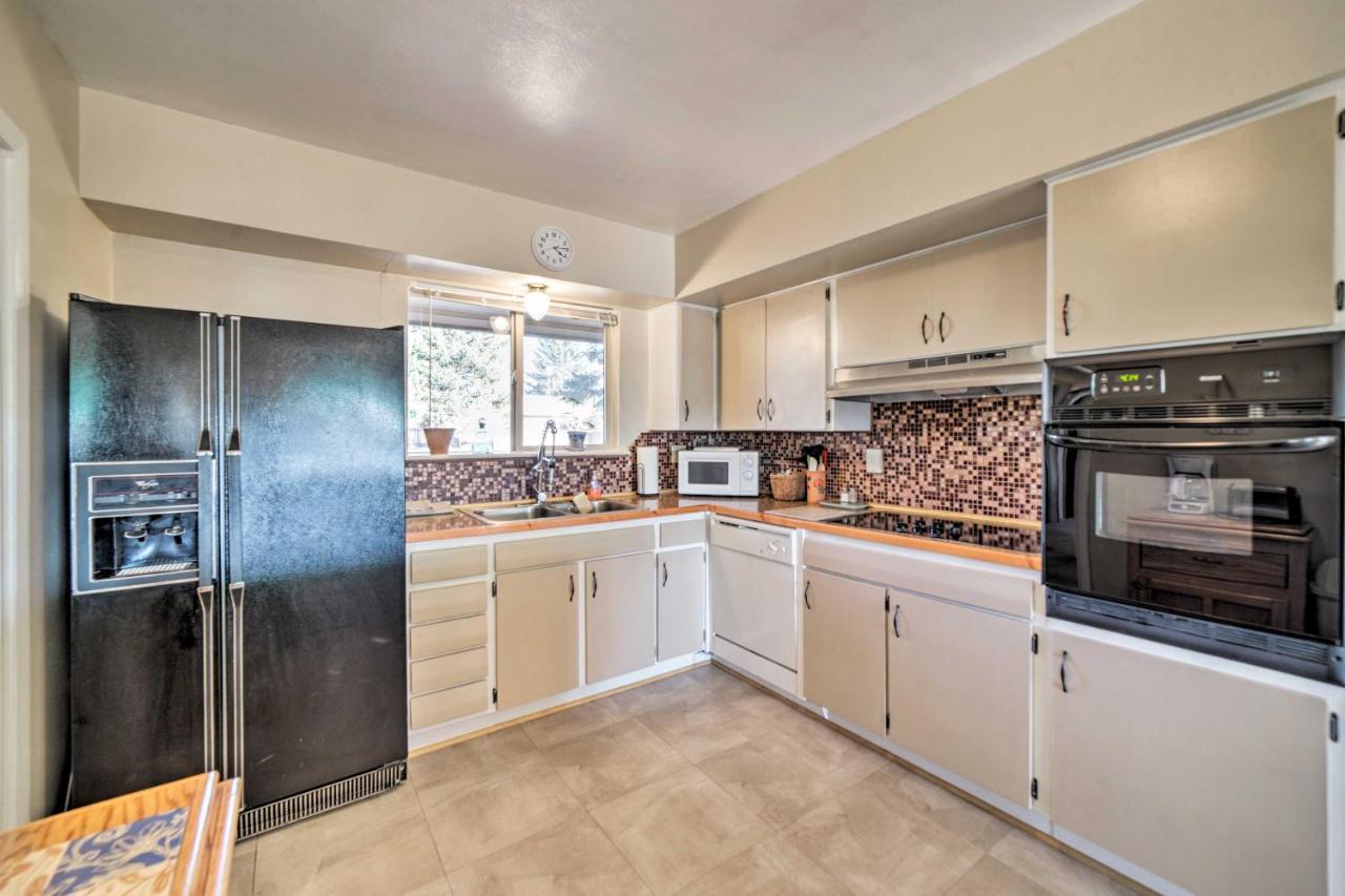 Family-Friendly Cortez Cedar House With Yard! ภายนอก รูปภาพ